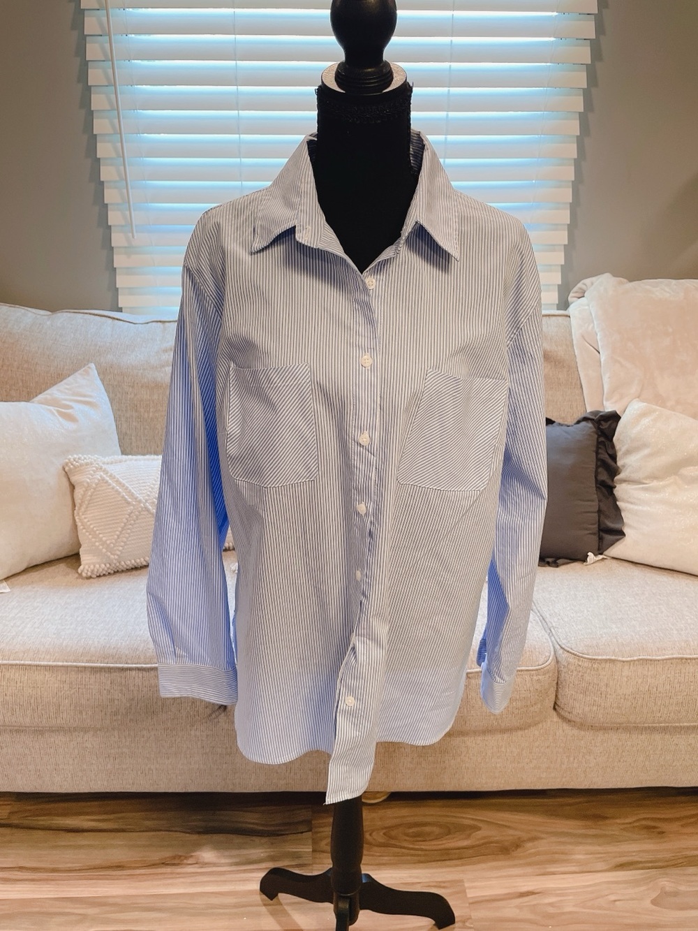 Ava & Viv Blue Pinstripe Button Down Shirt Size 1X